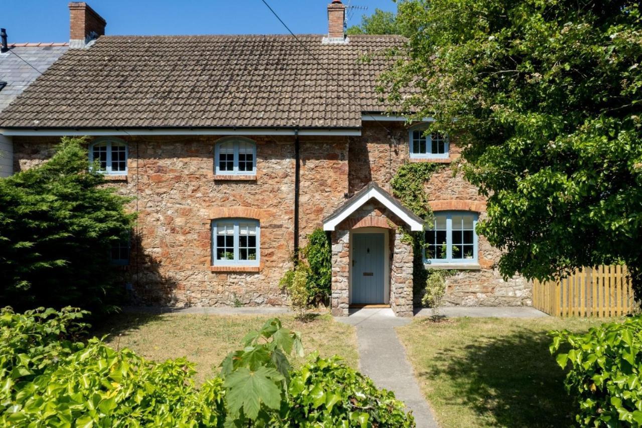 Teacher'S Cottage Оксуич Екстериор снимка
