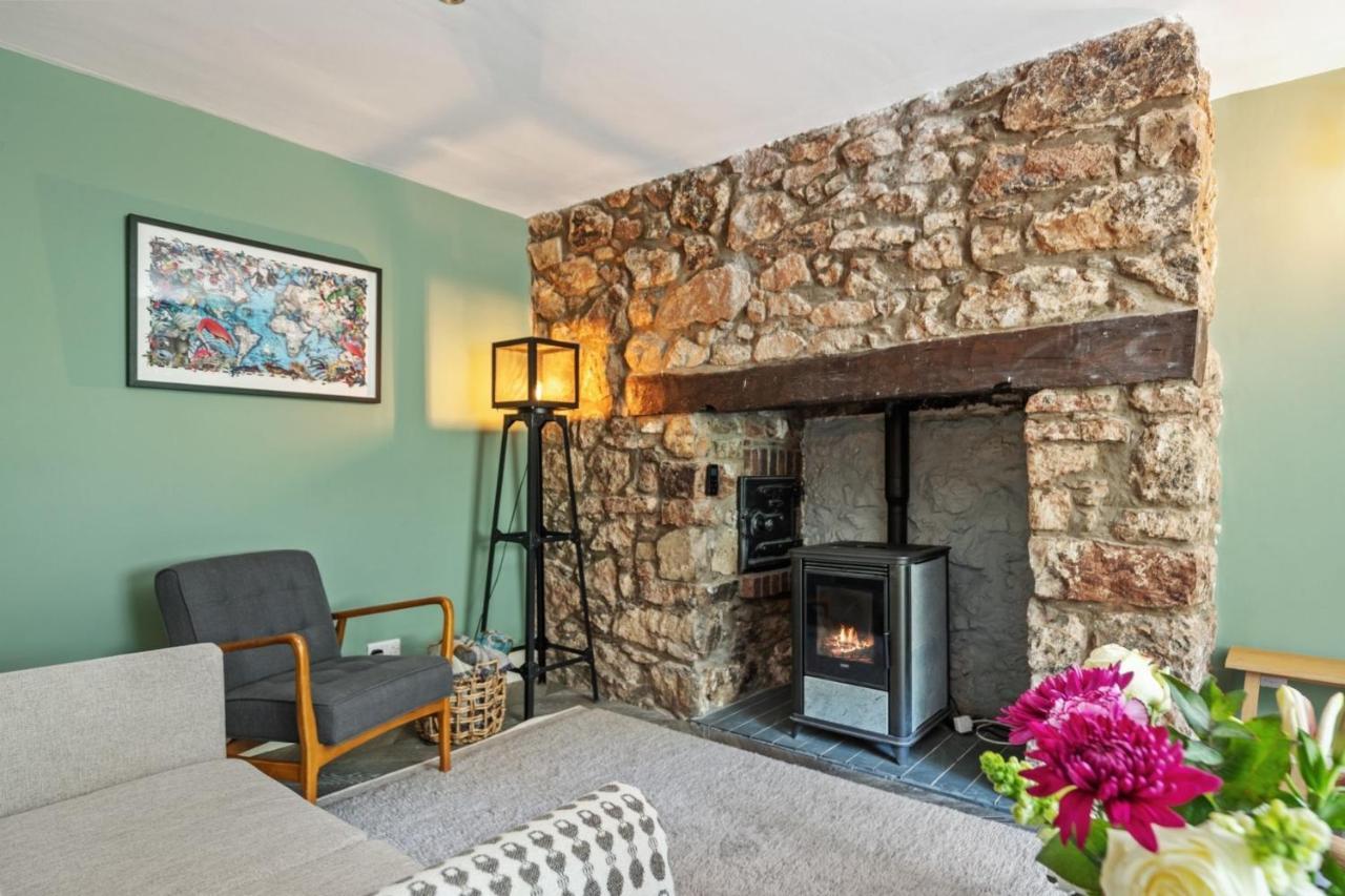 Teacher'S Cottage Оксуич Екстериор снимка